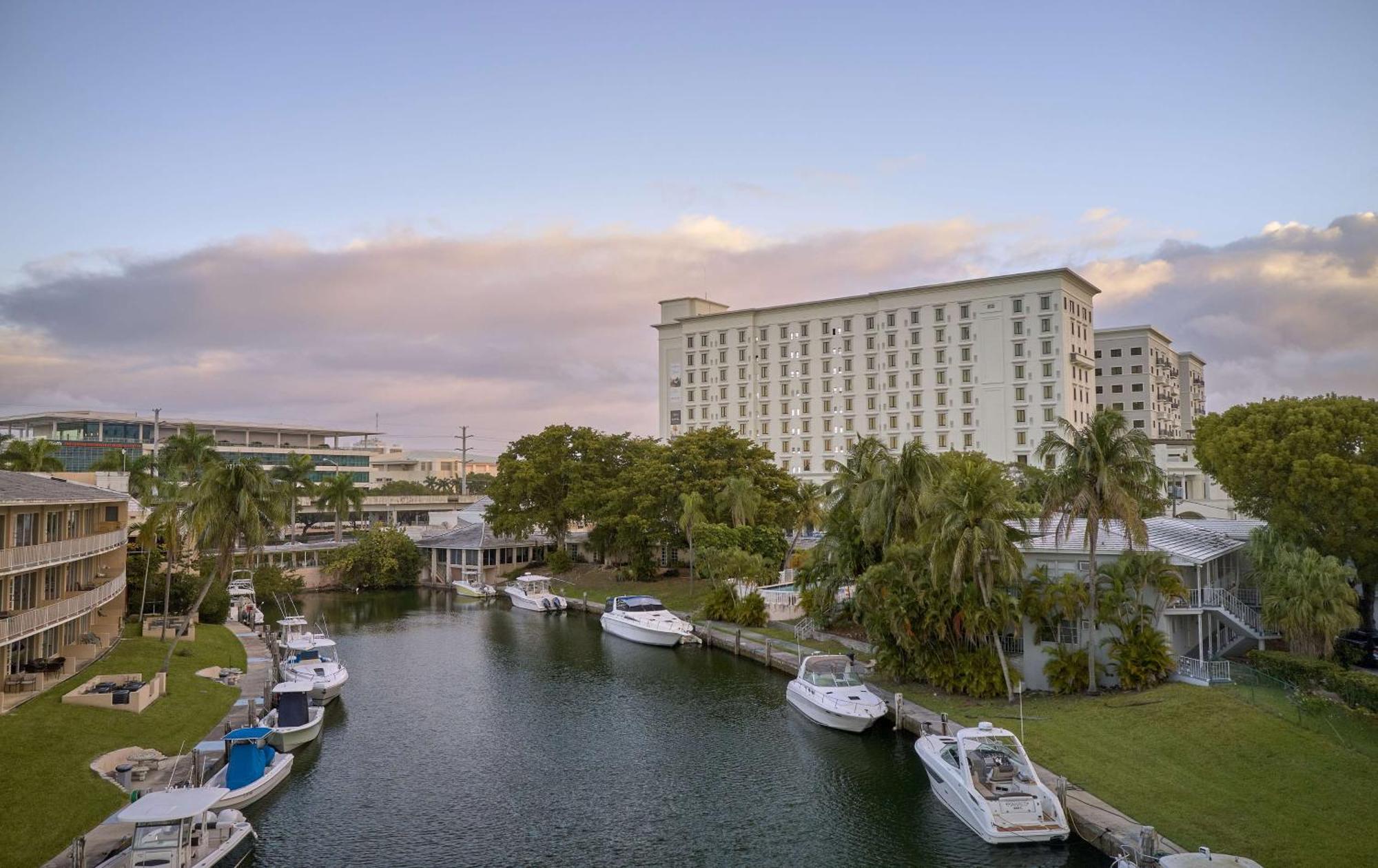 Thesis Hotel Miami Coral Gables, Curio Collection By Hilton Extérieur photo
