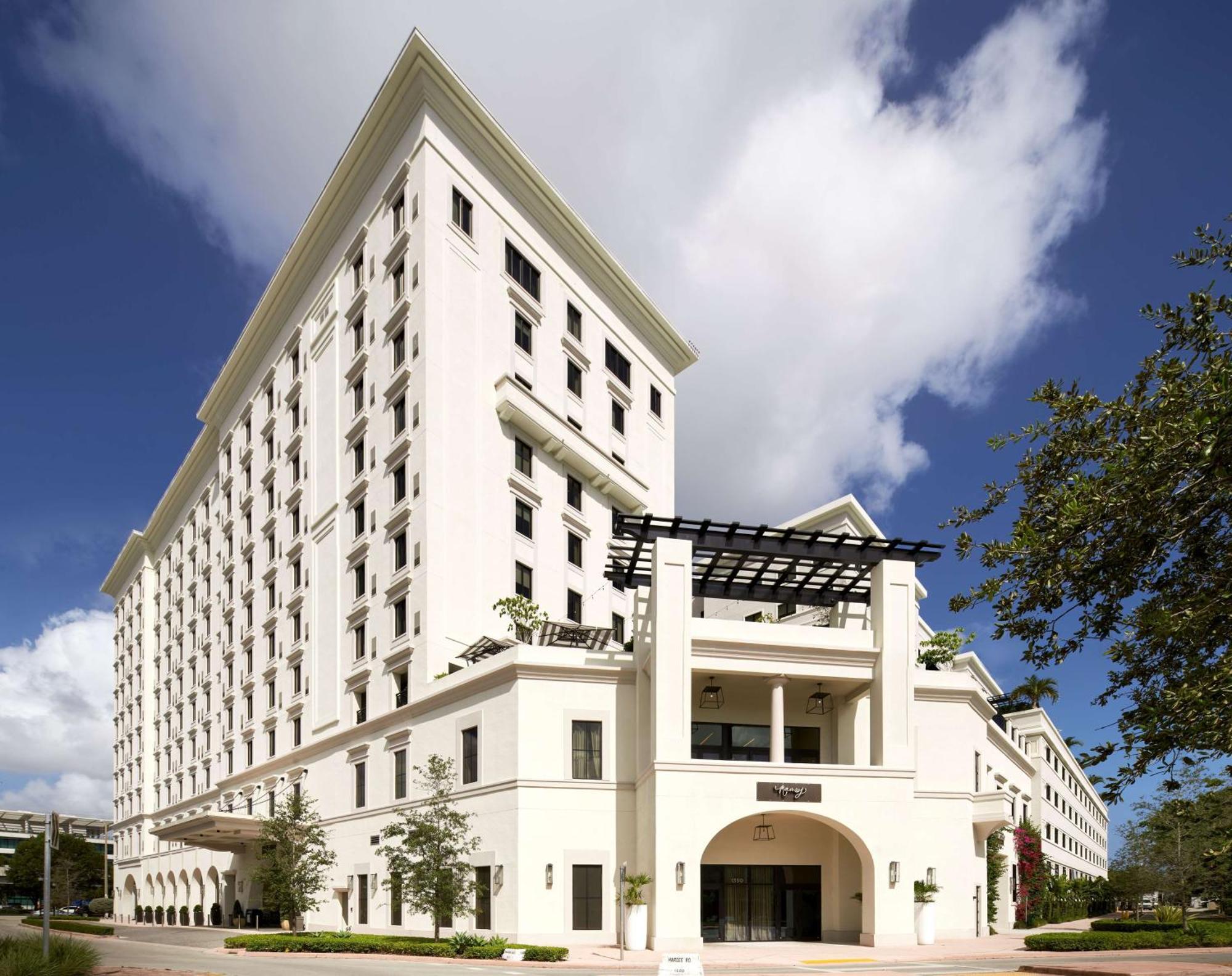 Thesis Hotel Miami Coral Gables, Curio Collection By Hilton Extérieur photo